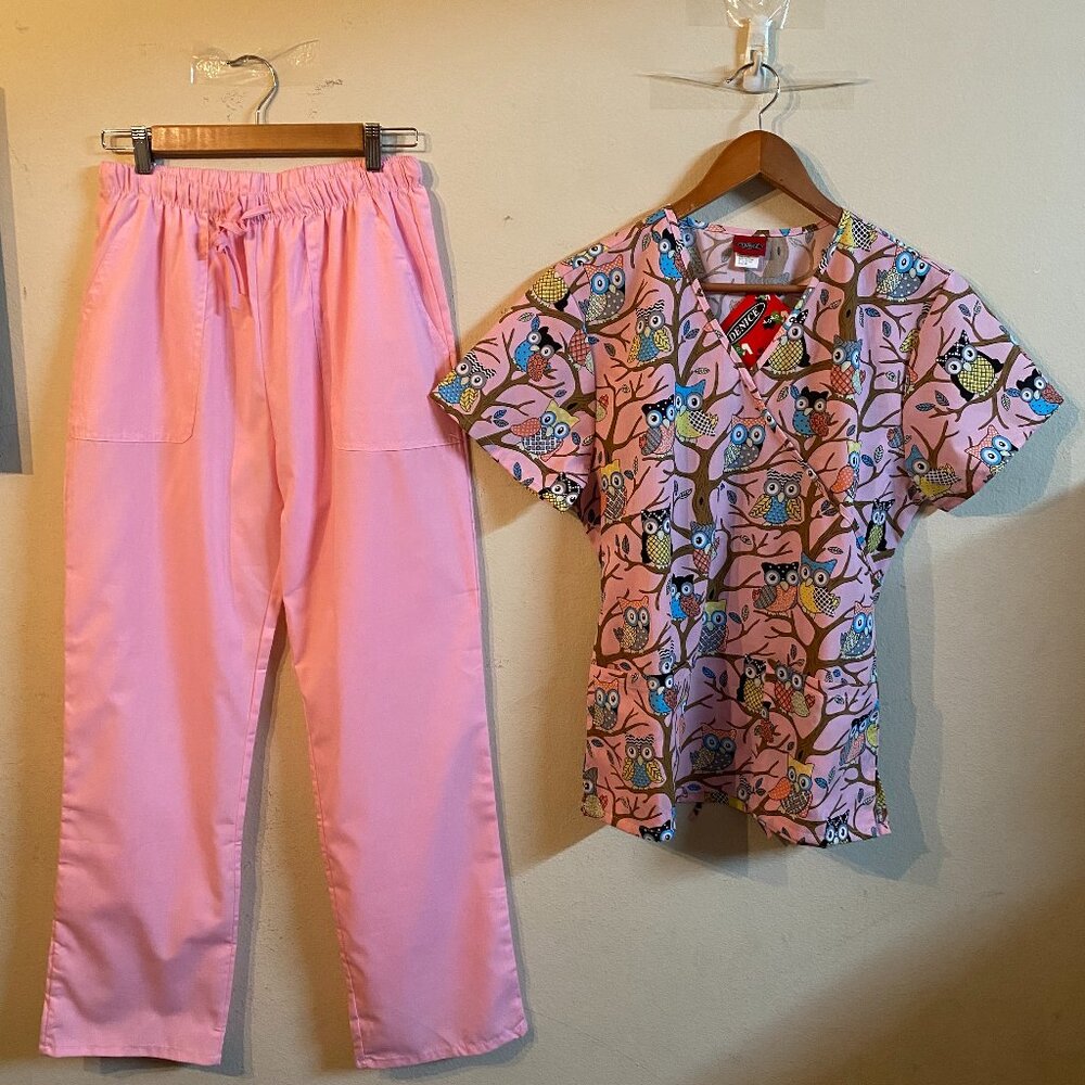 DENICE MEDIUM PINK OWLS DESIGN SCRUB SET